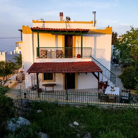 Dimis Asomatos Homes Holiday home